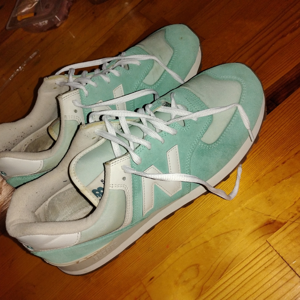 New Balance Men's Shoes in Mint and White - Picture 2 of 6